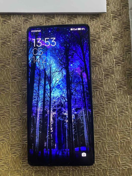 Продам новый Redmi Note 13 Pro