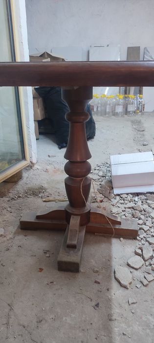 Продам стулья 6шт и стол 1шт,цена за 1шт