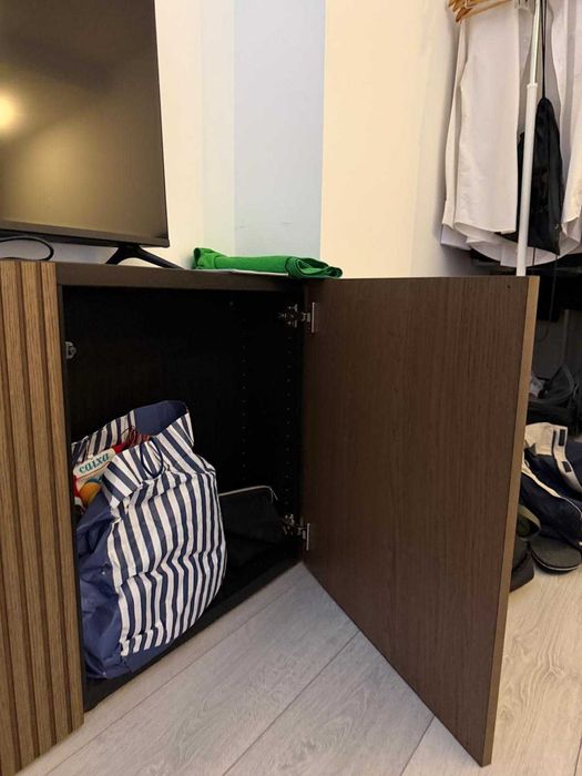 Consola / Aparador IKEA BESTÅ Nogueira Ripada 180 cm