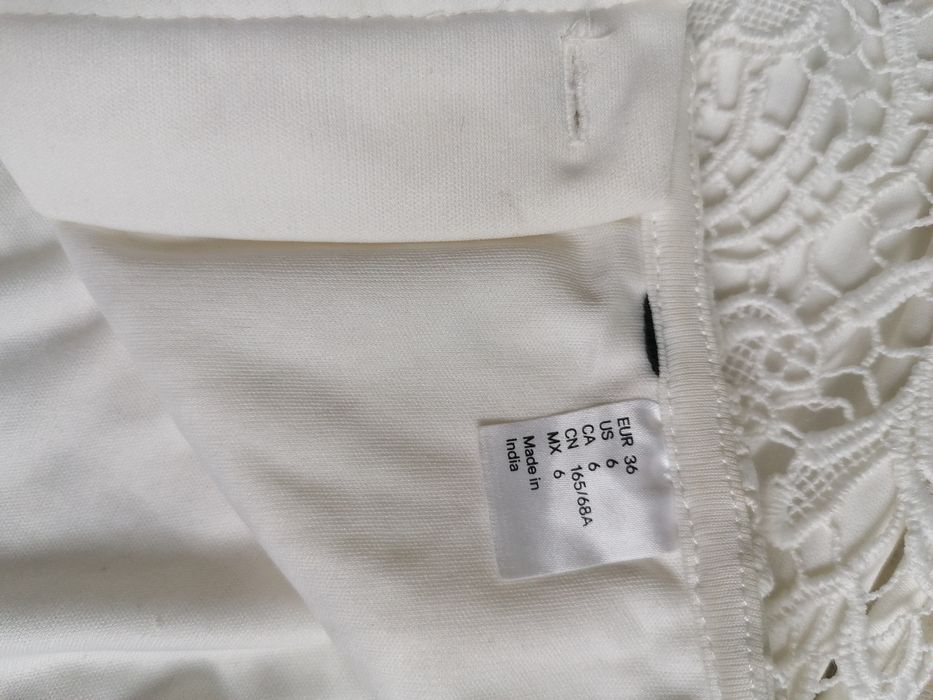 Spódniczka koronkowa mini kremowa biała H&M S 36 krótka