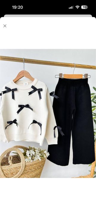 Костюм для дівчинки з бантиками