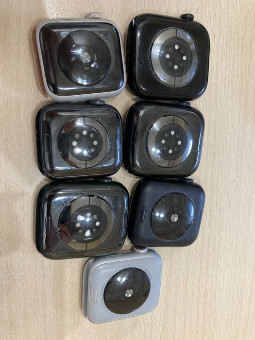 Продам apple watch 10 45m se1 40m 9 45m 6 40m se2 44m 7 45m se2 44m