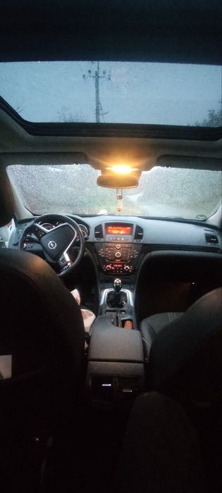 Опель інсігнія  .