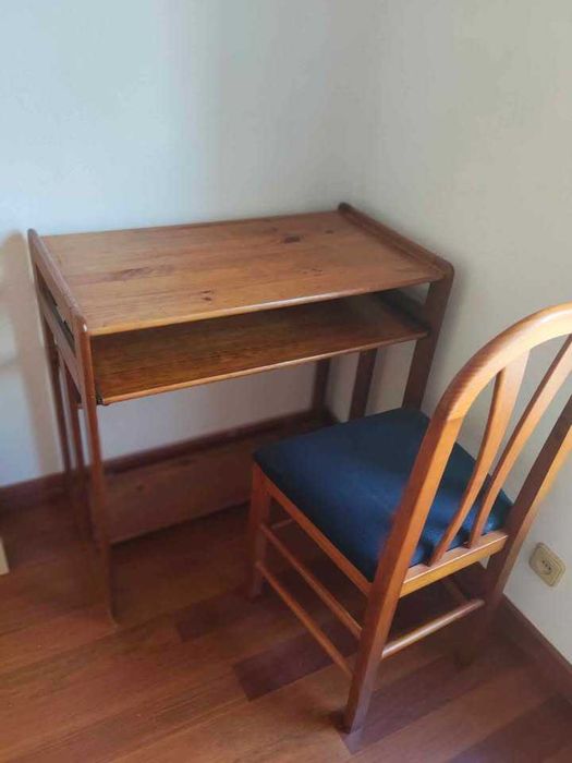 Vendo secretária antiga