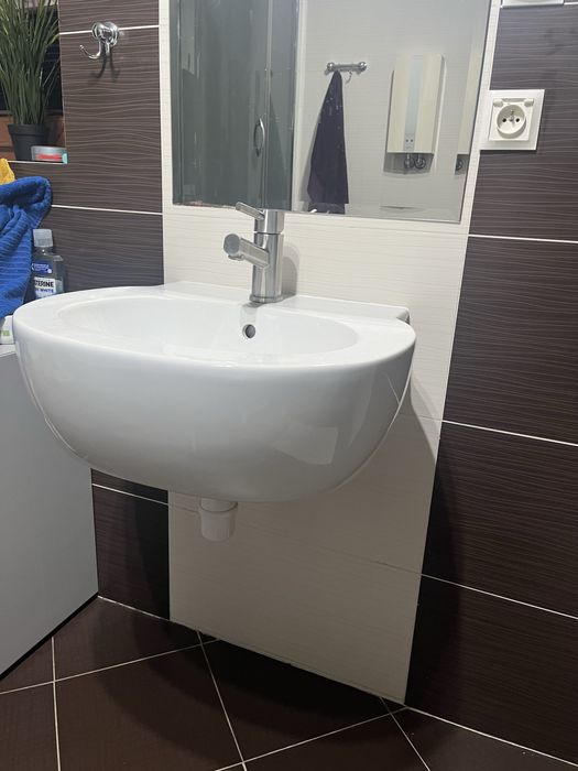 Umywalka. Bidet. Miska klozetowa