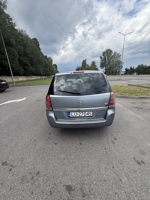 Продам Opel Zafira 2007 рік 1.9 дизель