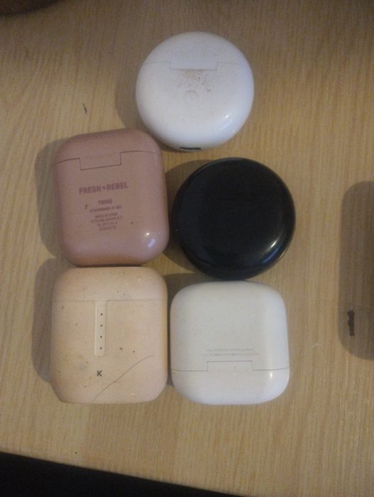 Vários  Fones bluetooth