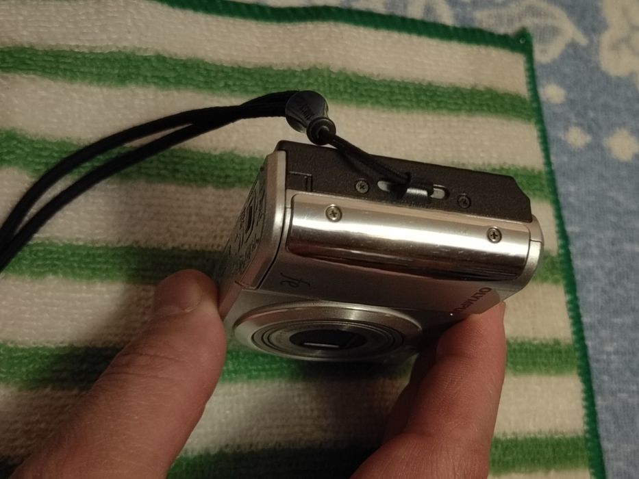 Продам фотокамера Olympus fe-47