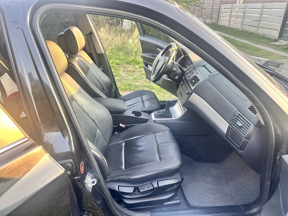 Продам BMW X3 E83