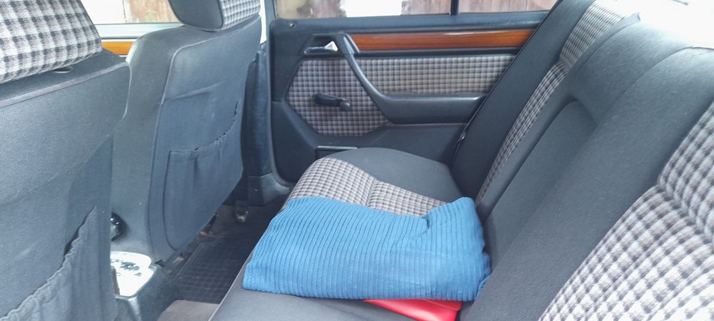 Продам Мерседес W124