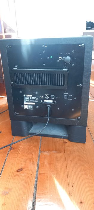 Sprzedam subwoofer Yamaha YST-SW030 – doskonała jakość dźwięku