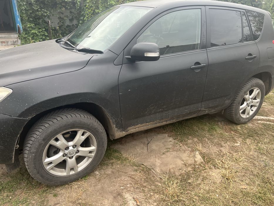 Продам Toyota rav4
