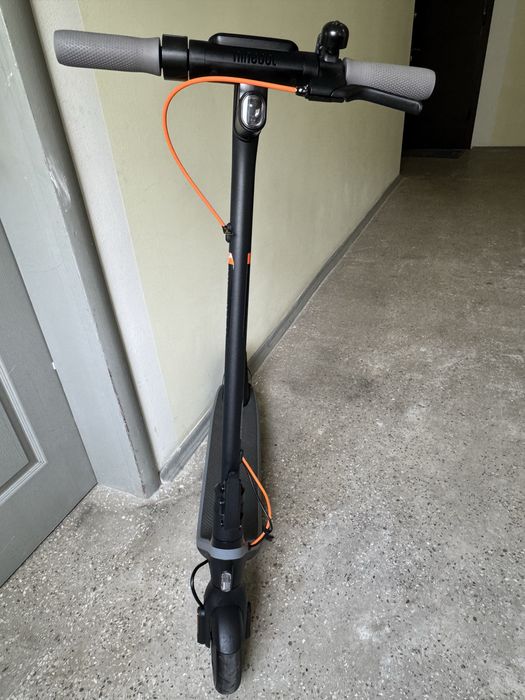 Електро самокат NINEBOT. E2 PLUS