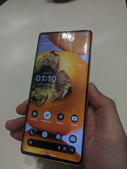 Продам комплект pixel 7 pro та google pixel watch 44 mm