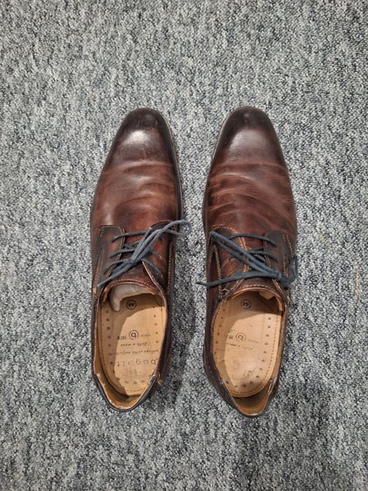 Skórzane męskie buty Bugatti rozm. 44