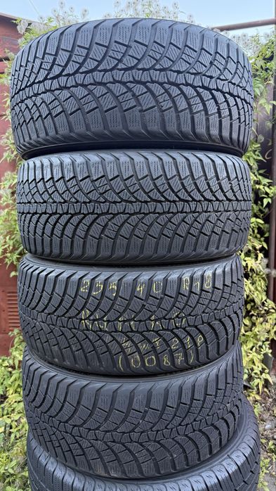 235/40 r18 Kumho стан нових 8 мм
