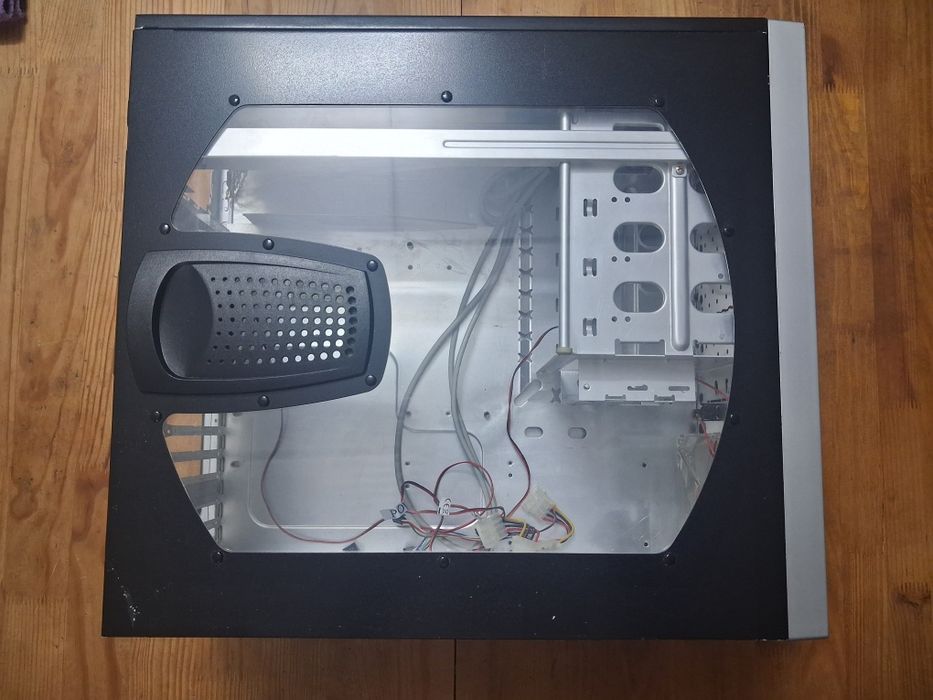 Caixa Thermaltake Matria