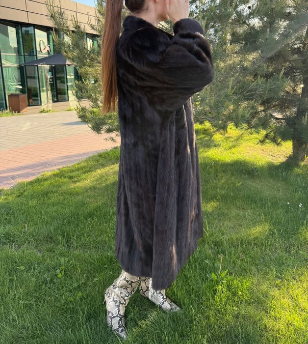Шуба норкова saga mink , натуральна довга норка