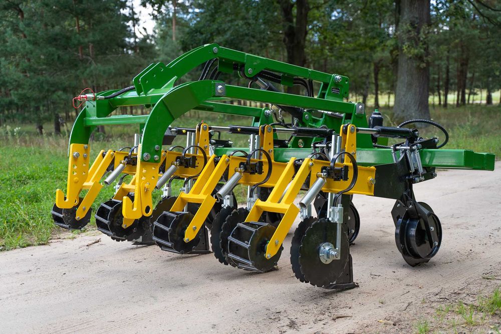 STALOVY Agregat bezorkowy do uprawy pasowej strip till 3m 4 moduły