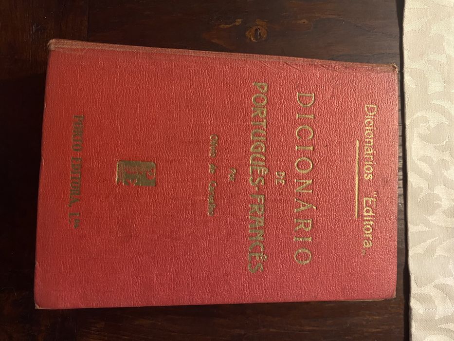 Dicionario de Português - Francês de Olívio de Carvalho