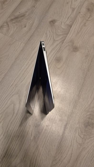 MacBook Air 11 cali 2015 r