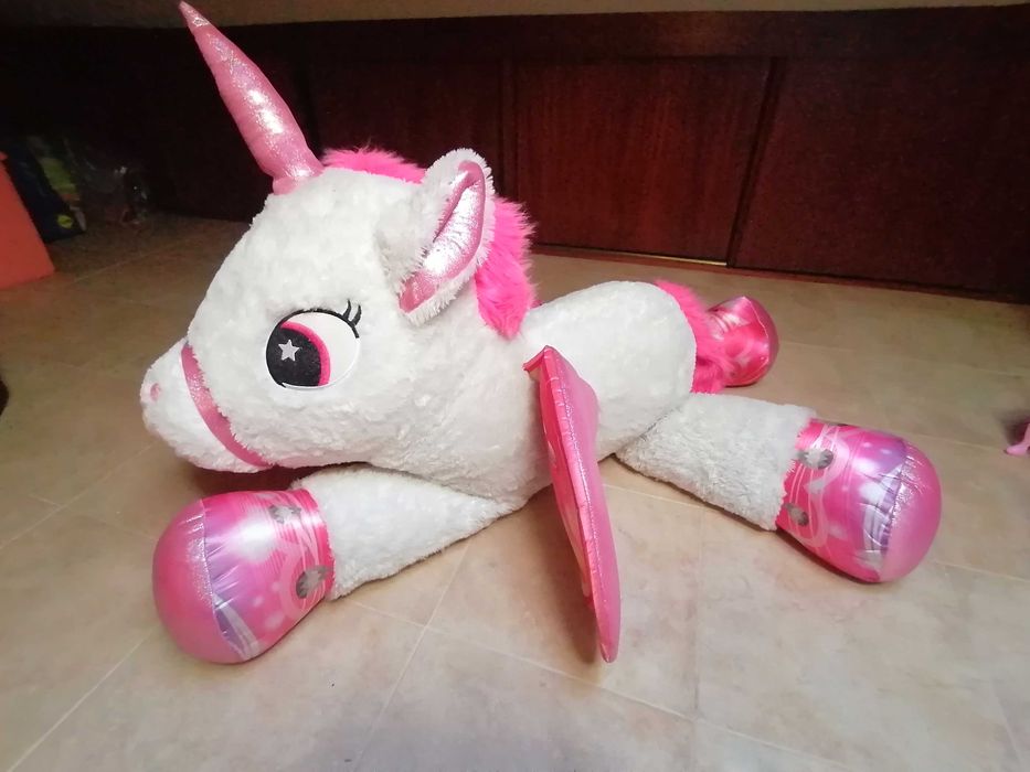 Peluche unicornio gigante como novo