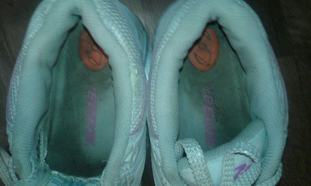 Кроссовки Heelys с роликами р.38