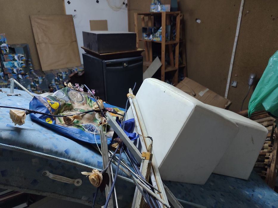 Vende se recheio de armazém