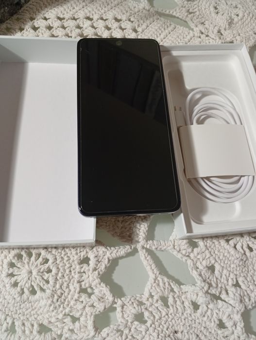 Vendo smartphone OPPO Reno SF 5G.