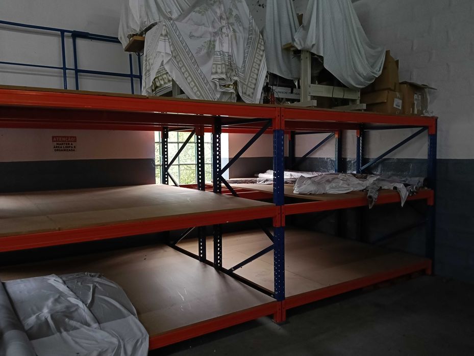 Estante Rack com Mesanino