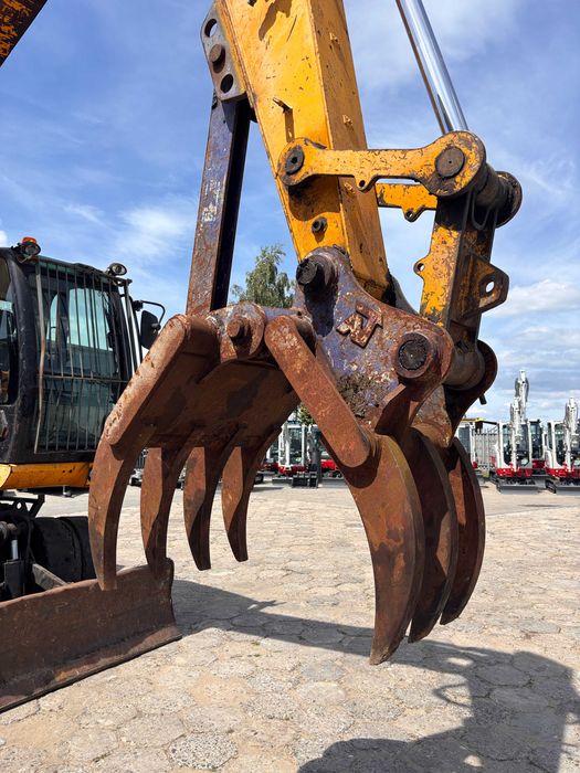 jCB JS160W koparka kołowa przeładunkowa