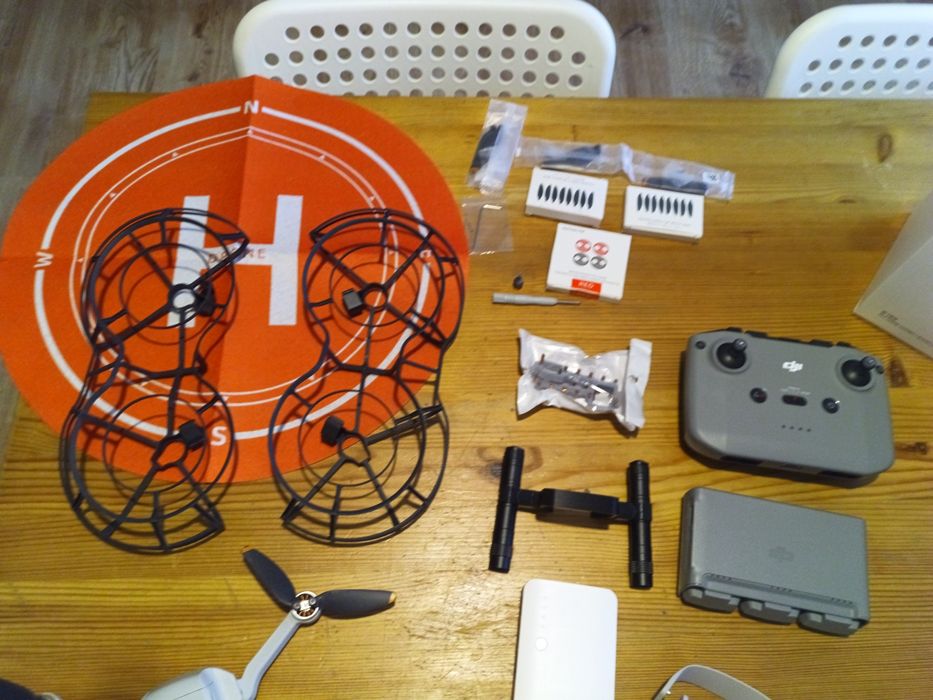 Dron DJI Mini 2 SE FLY MORE COMBO Super zestaw