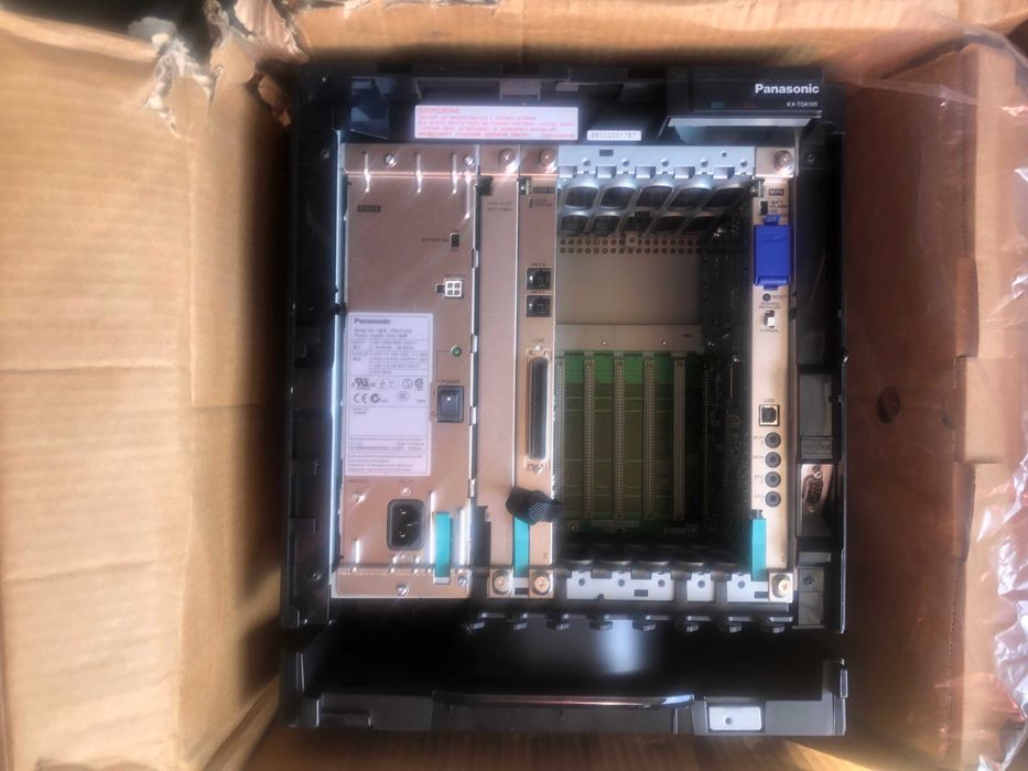 Цифровая гибридная IP-АТС Panasonic KX-TDA100UA мини АТС