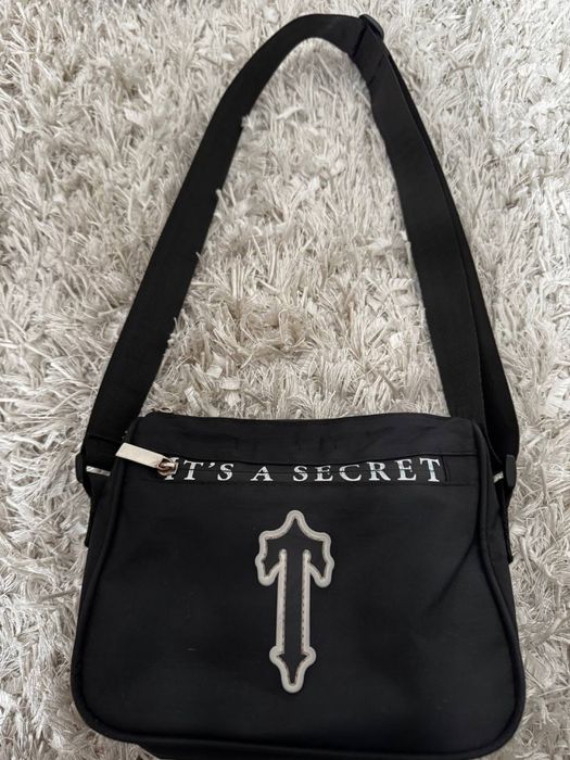 Чоловіча сумка через плече Trapstar Месенджер  IT’S A SECRET
