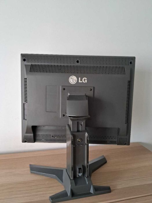 Monitor LG FLATRON L2010P