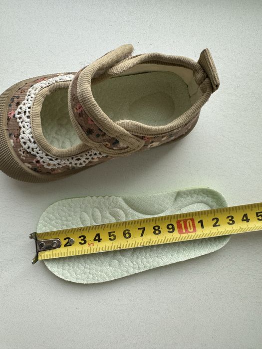 Дитяче взуття 20 розмір