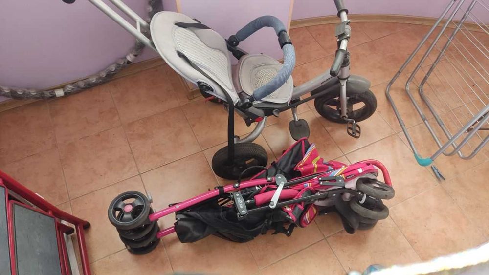 Отдам  велосипед трехколесный и складывающуюся коляску летнюю