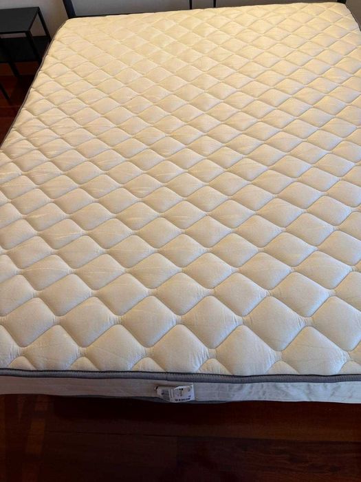 Cama de Ferro e Colchão