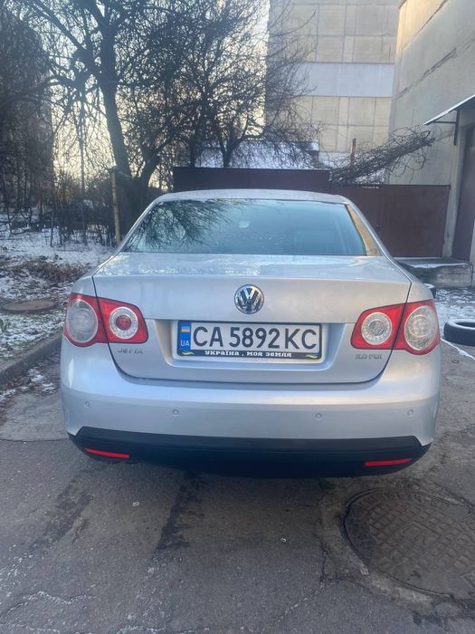 Volkswagen Jetta 2.0FSI