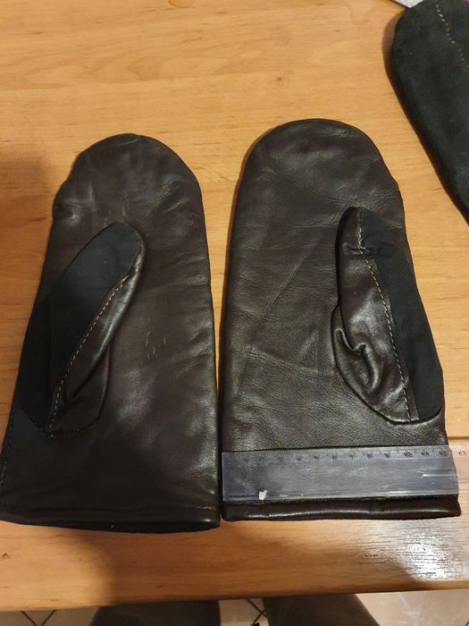 Rękawice nigdy nie noszone