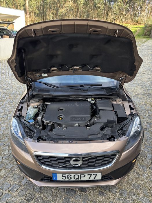 Volvo V40 Cross Country 1.6D 2013 - excelente estado e poucos kms!