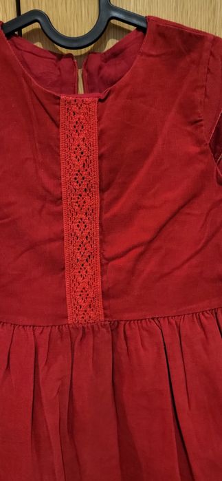 Vestido encarnado  6 anos