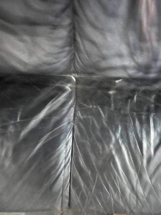 Продам шкіряний диван 3 ка