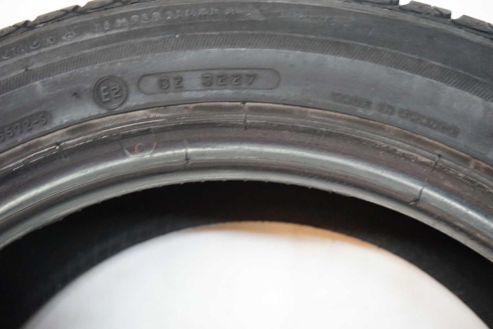 Резина\Шини 195/50 R15 Bridgestone