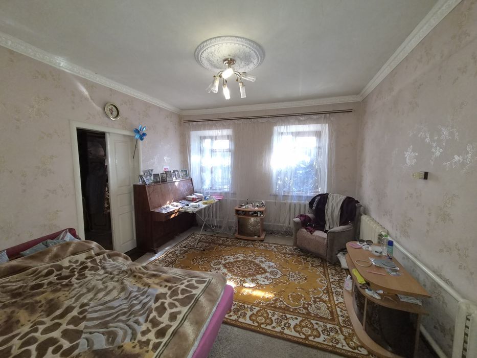 Продаж будинку. Вулиця Заньковецька. Дружба.