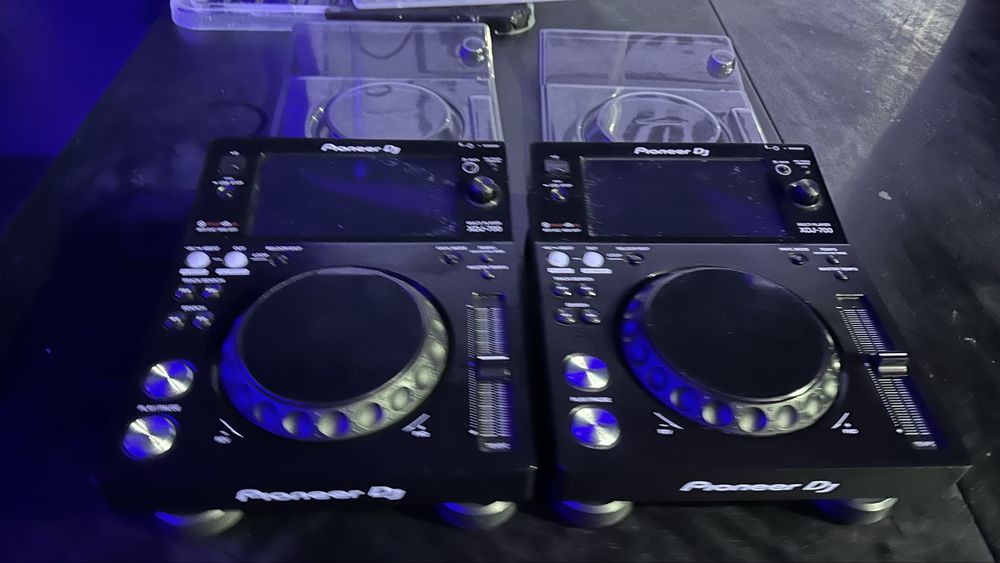 2 XDJ 700 Pioneer DJ