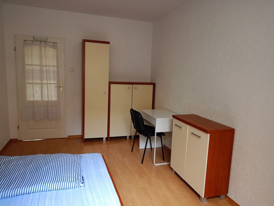 Pokój do wynajęcia (w mieszkaniu 2-pokojowym)