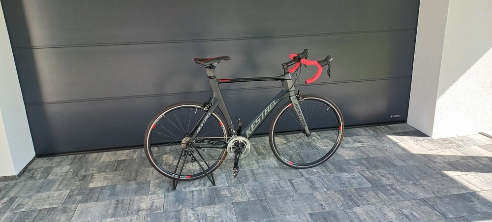 Rower szosowy kestrel carbon