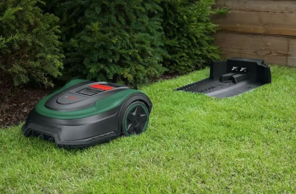 Robô Corta-Relvas BOSCH Indego M 700