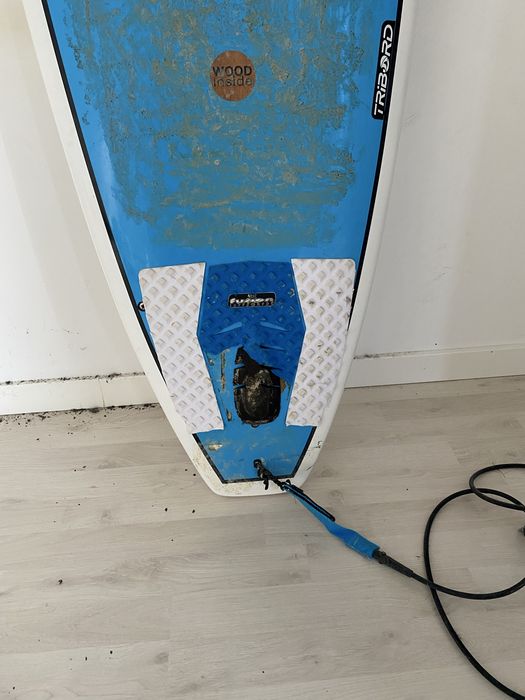 Prancha de surf com bolsa incluida